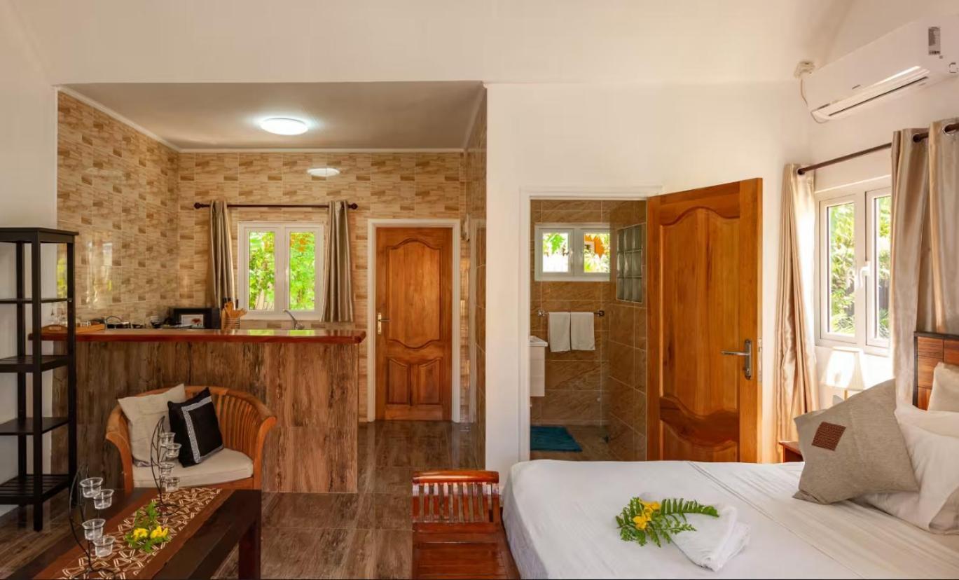 kaiselfcatering Hotel La Digue Bagian luar foto